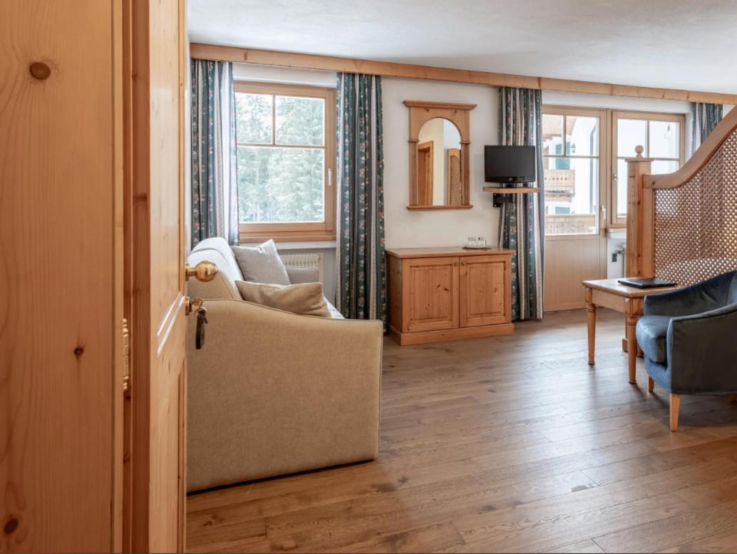 Hotel Bad Waldbrunn Monguelfo-Tesido / Welsberg-Taisten Kültér fotó